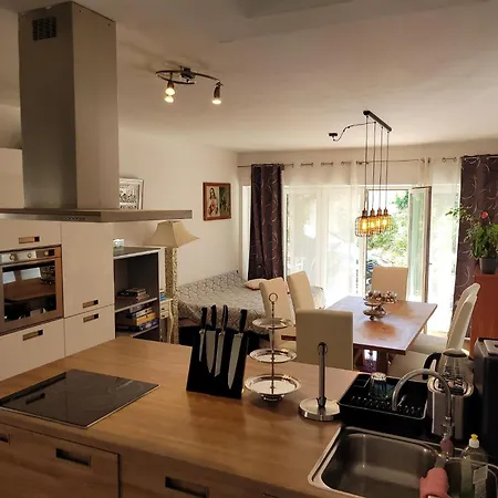 Chiara Mit Meerblick Und Pool Und Jacuzzi Apartment Lovran